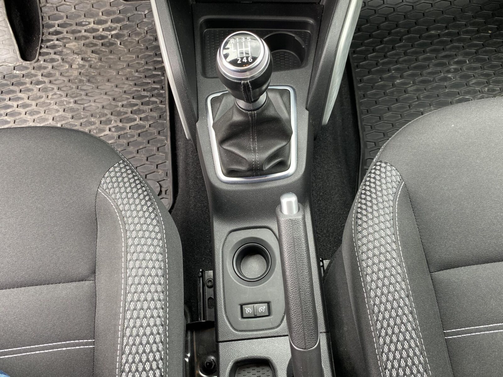 Dacia Duster - Foto 27