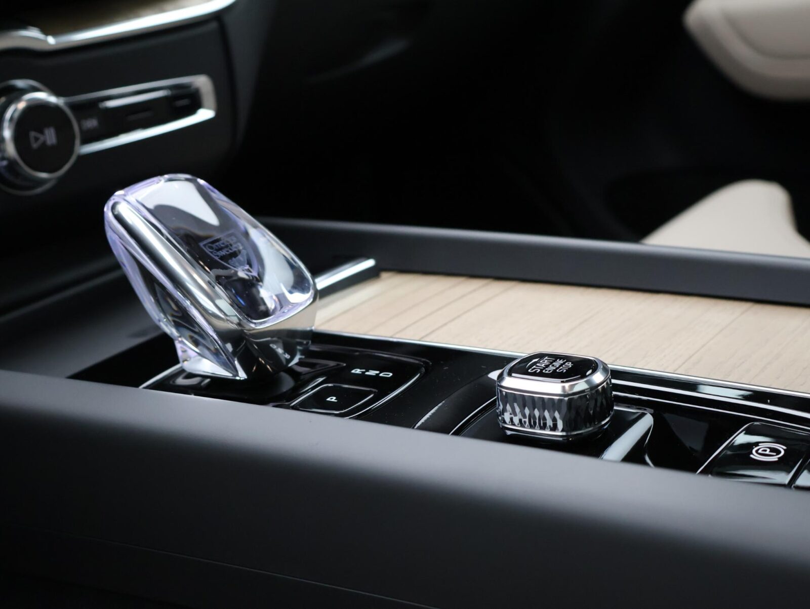 Volvo XC60 - Foto 19