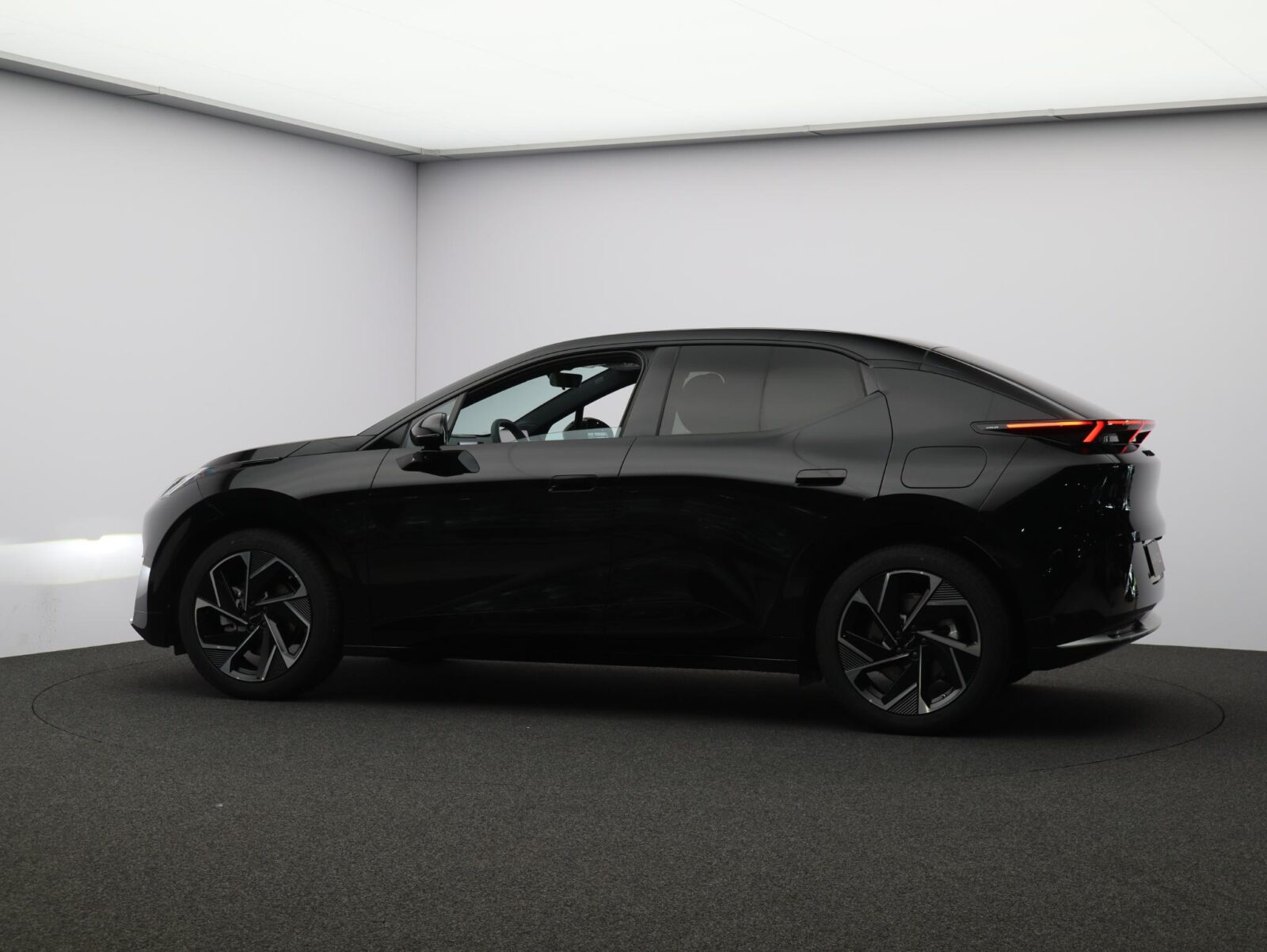 Lynk & Co 02 - Foto 46