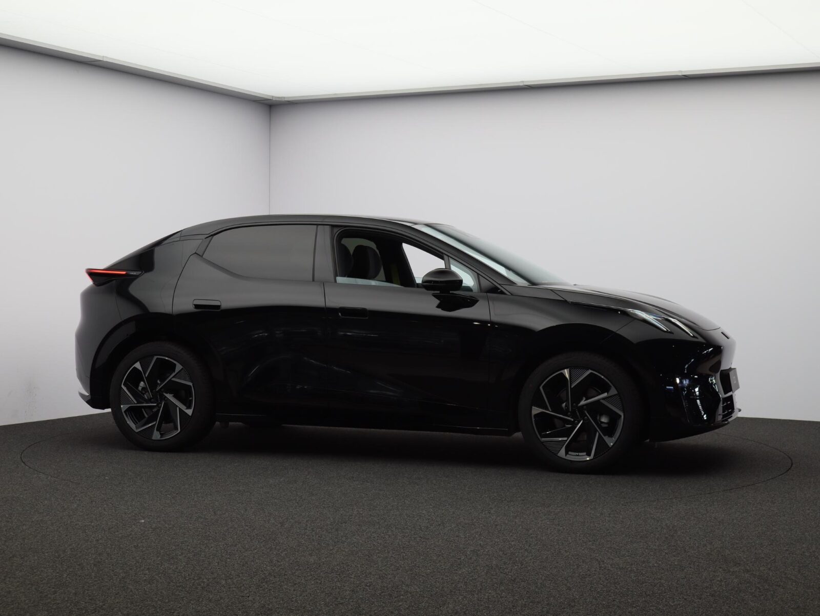 Lynk & Co 02 - Foto 54