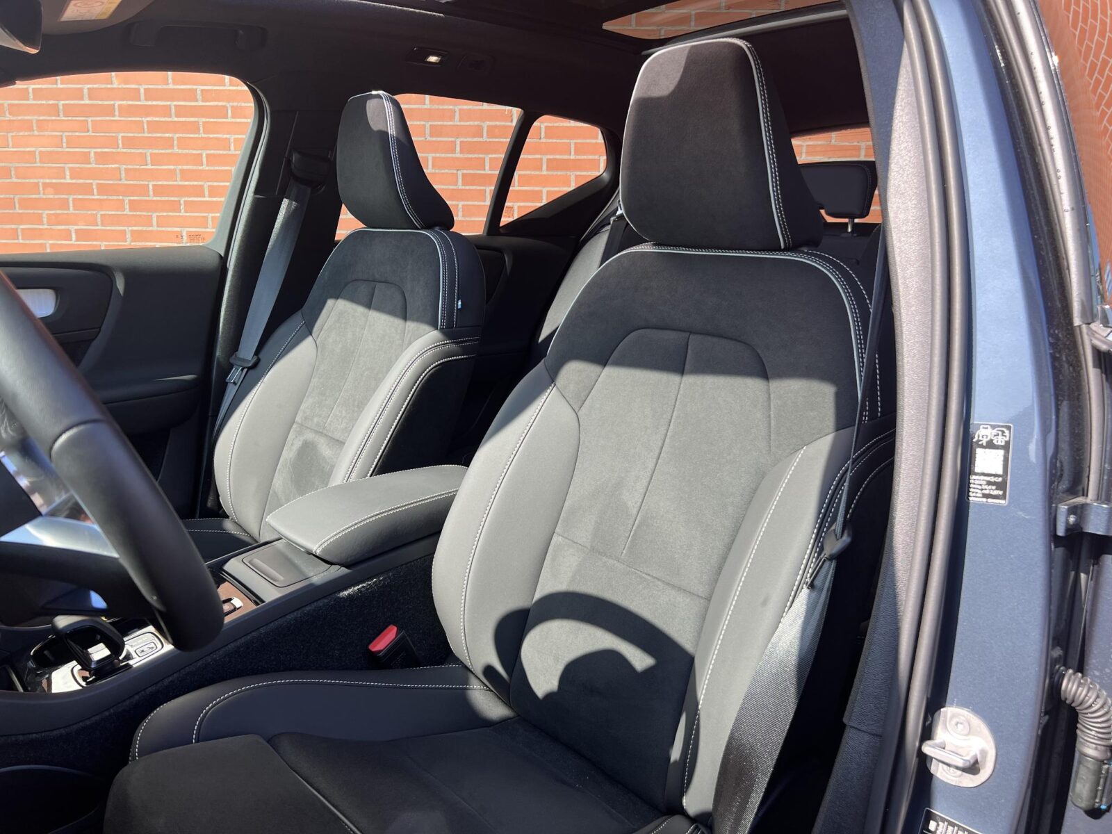 Volvo XC40 - Foto 11