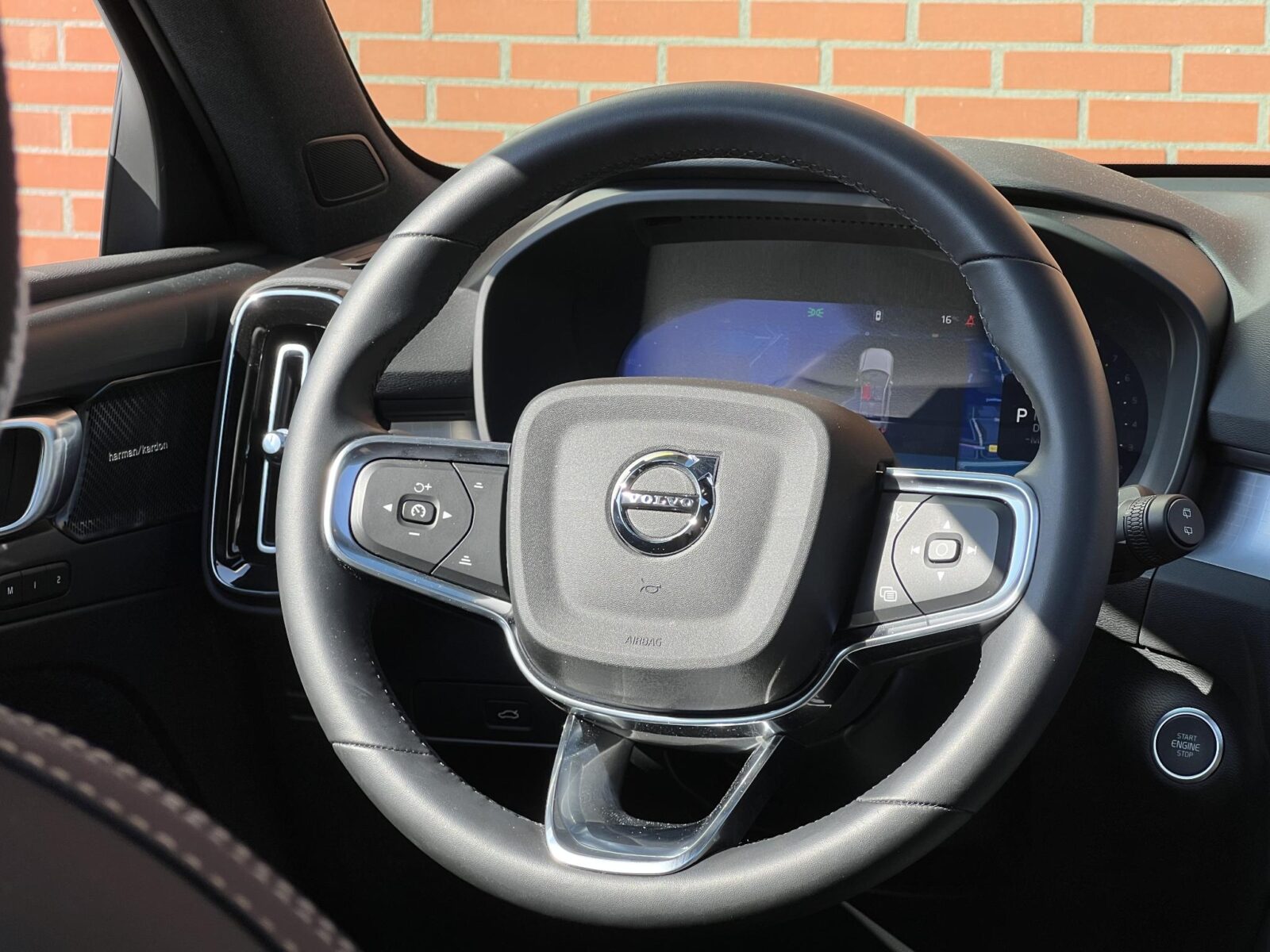 Volvo XC40 - Foto 12