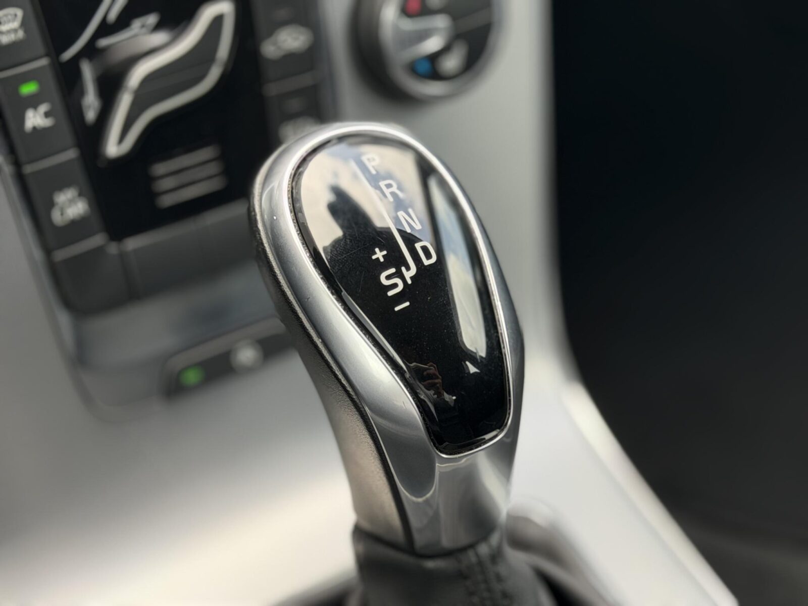 Volvo V40 - Foto 14