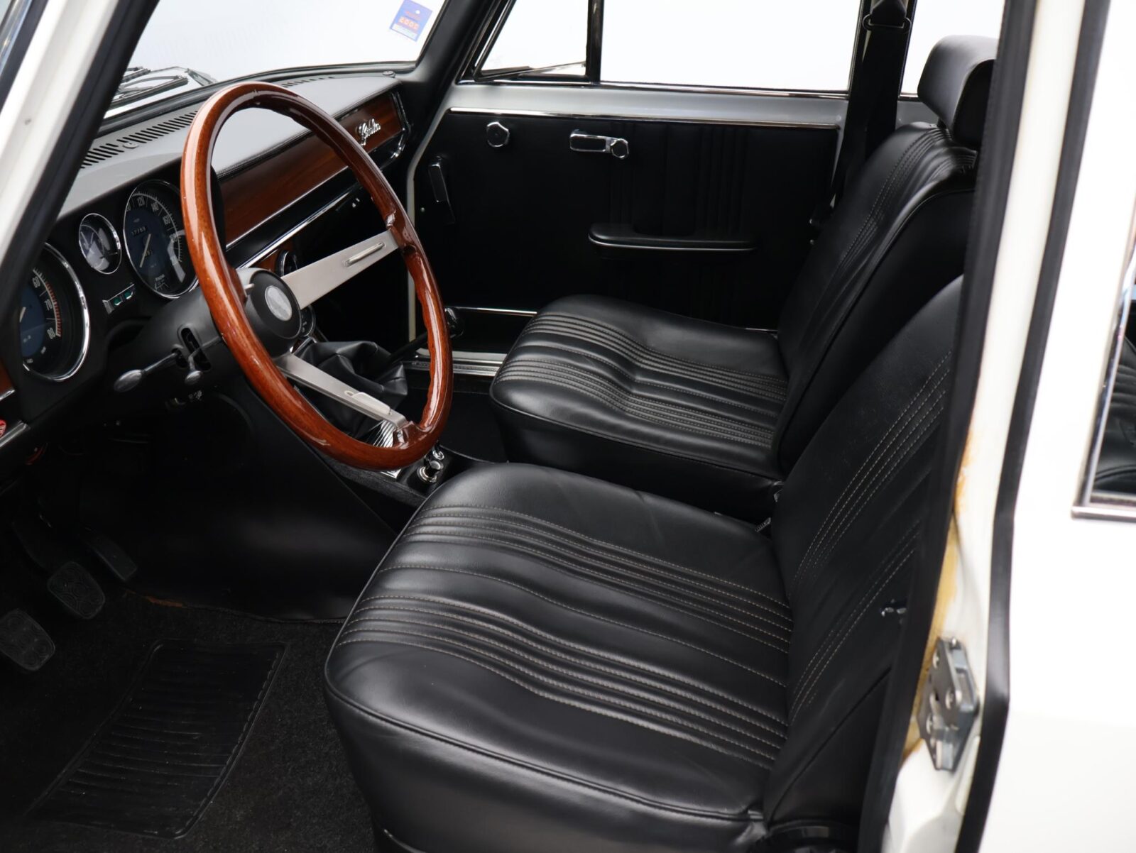 Alfa Romeo Giulia - Foto 8