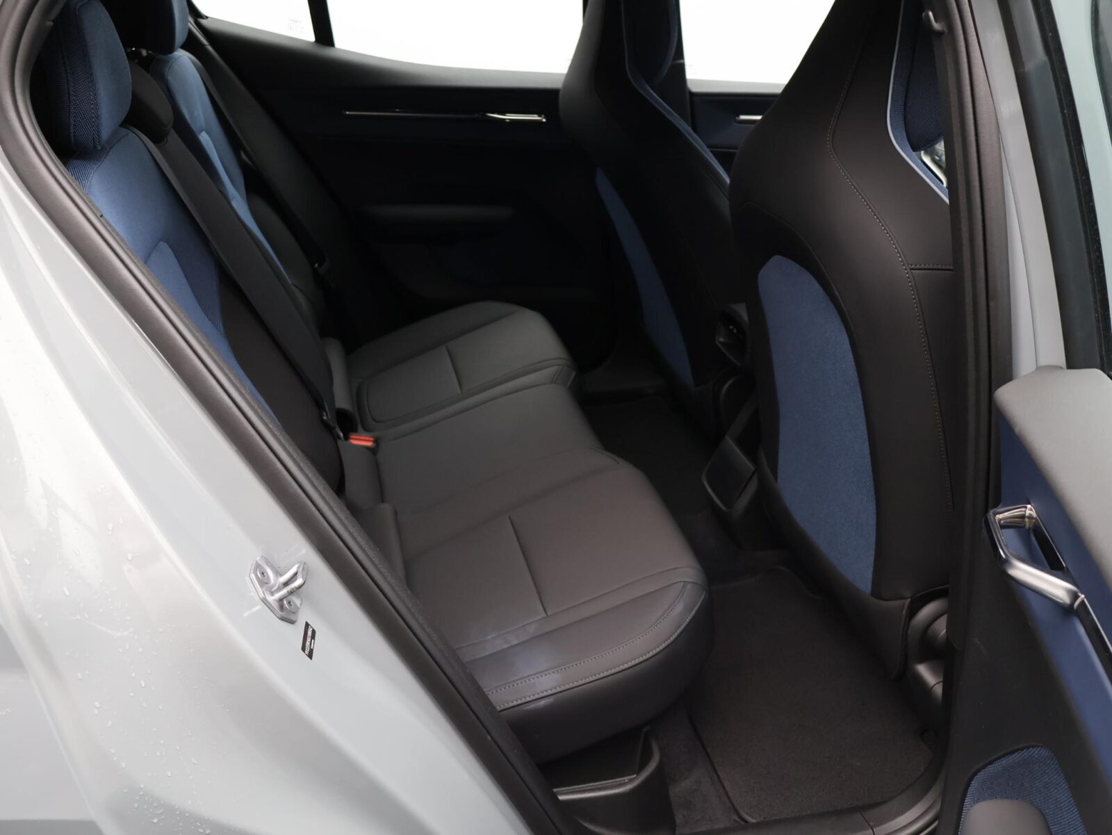 Volvo EX30 - Foto 10