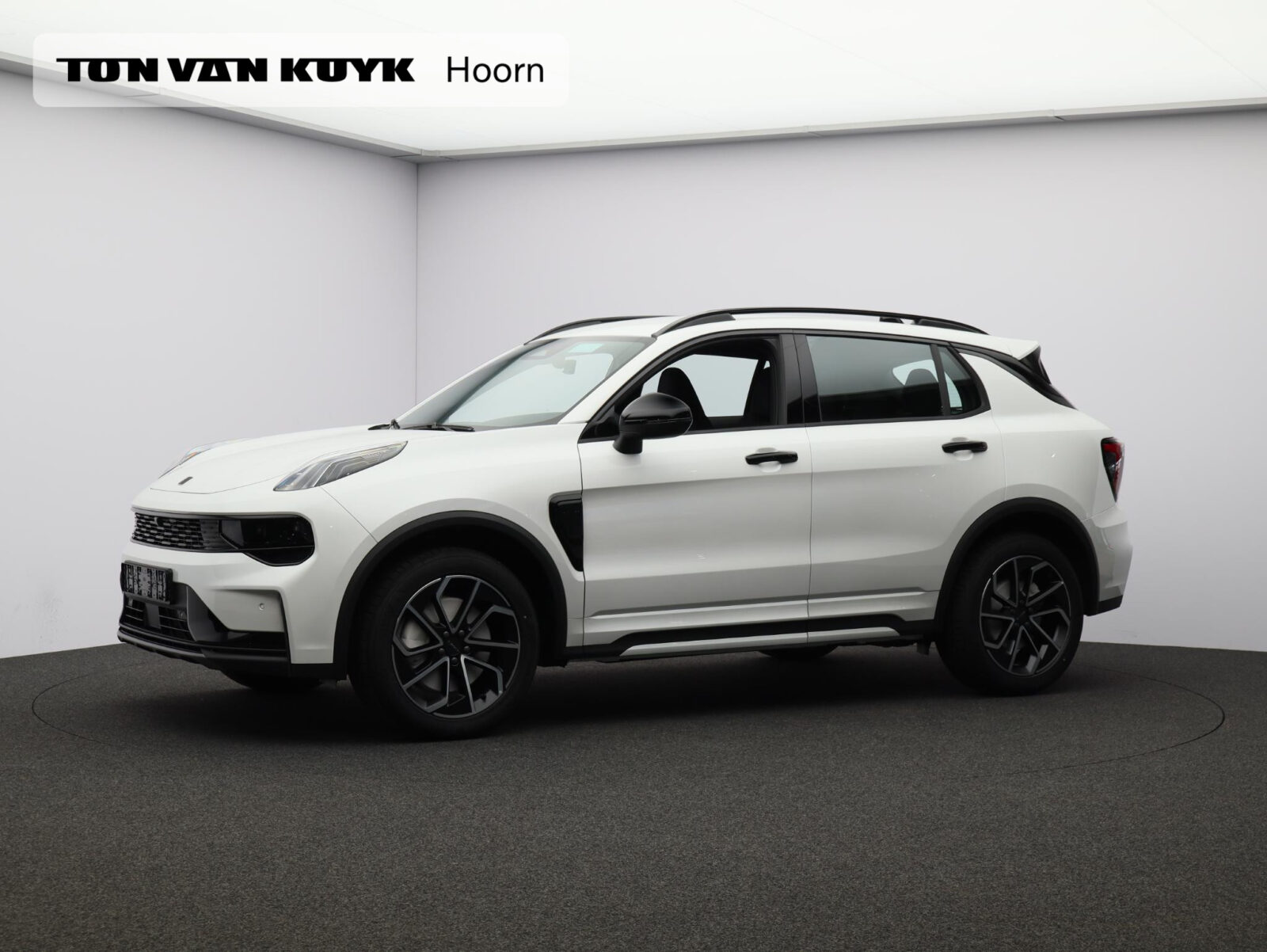 Lynk & Co 01 - Foto 1