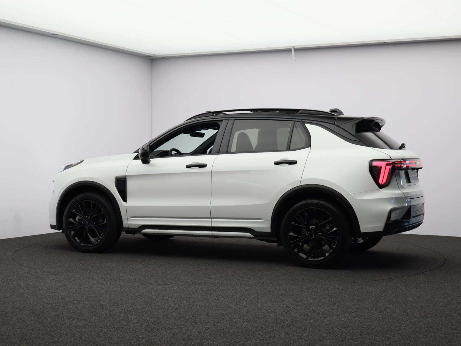 Lynk & Co 01 - Foto 38