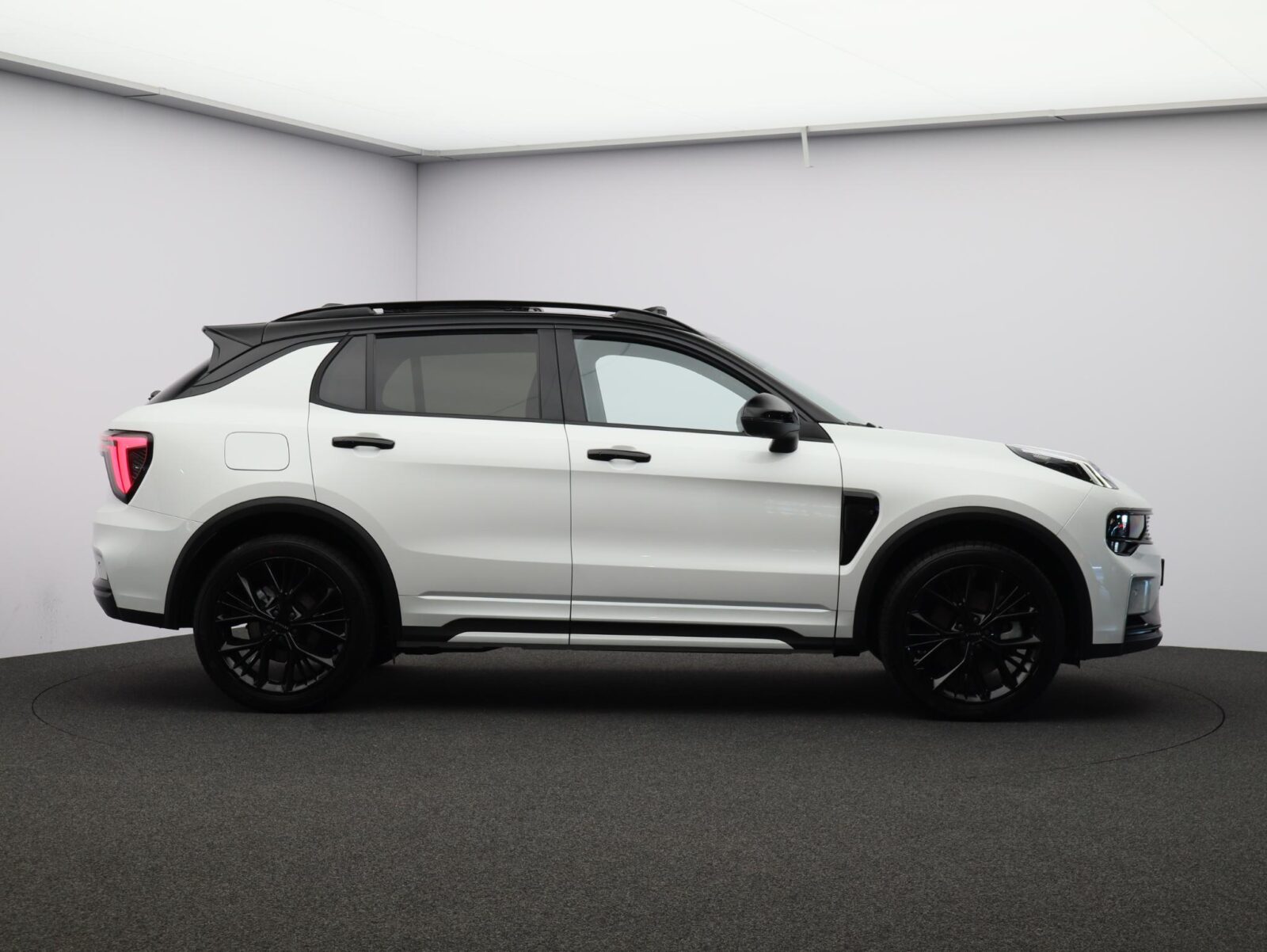 Lynk & Co 01 - Foto 44