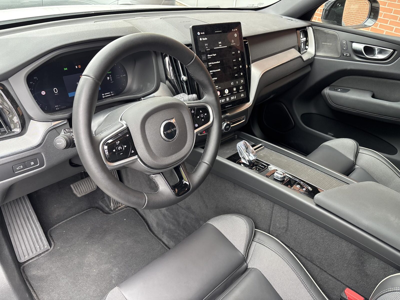Volvo XC60 - Foto 14