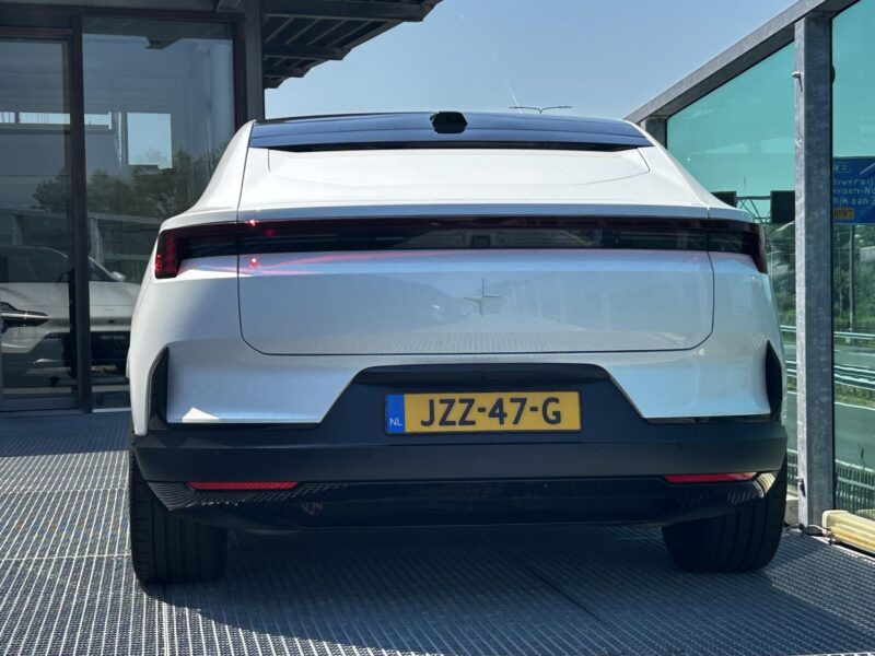 Polestar 4 - Foto 3