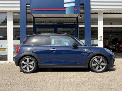 MINI 3-Deurs 1.5 Cooper 60 Years Edition