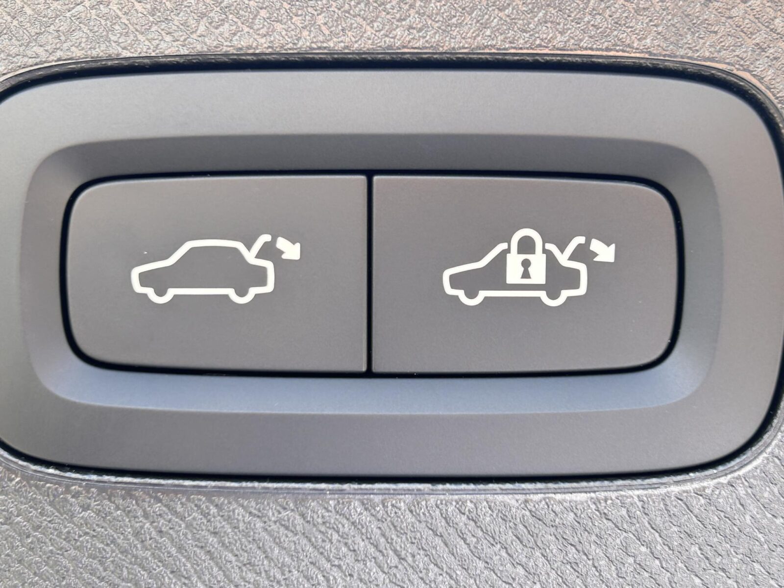 Volvo XC90 - Foto 19