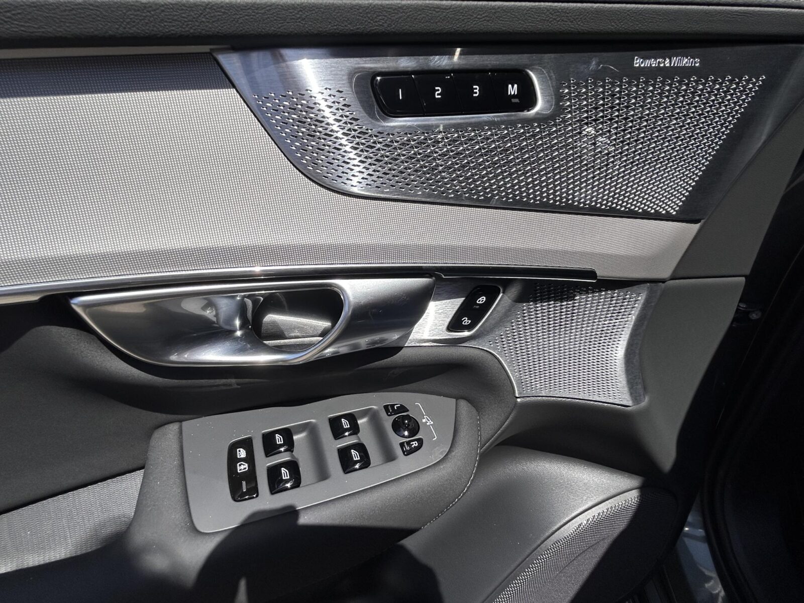 Volvo XC90 - Foto 20