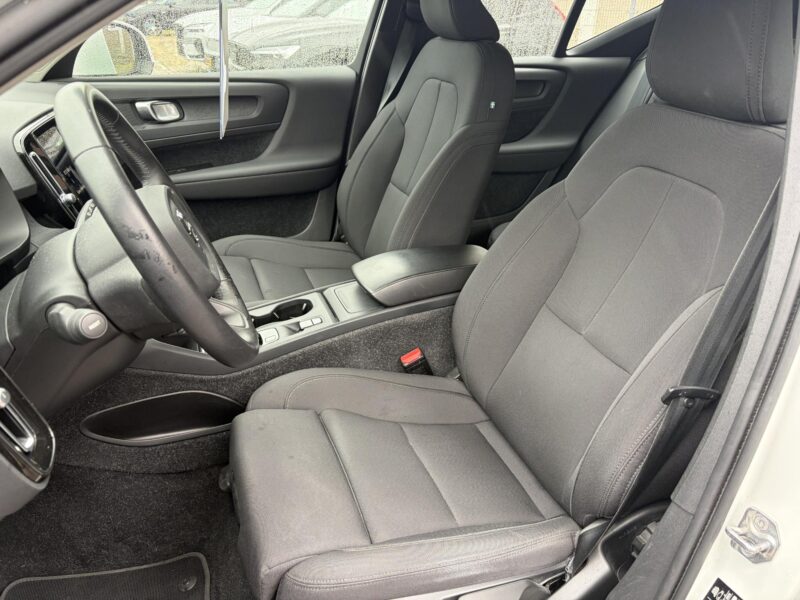 Volvo XC40 - Foto 2
