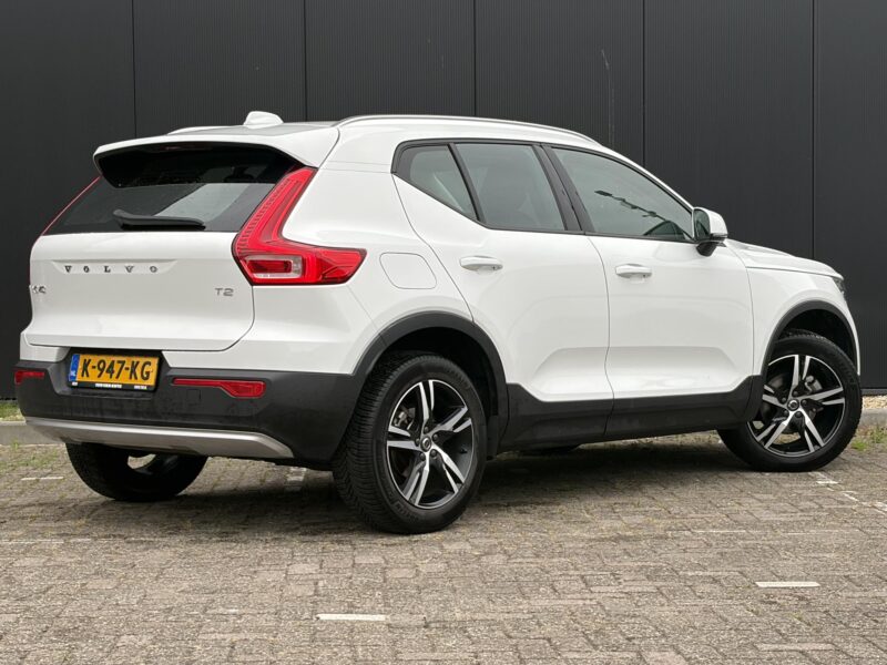 Volvo XC40 - Foto 3