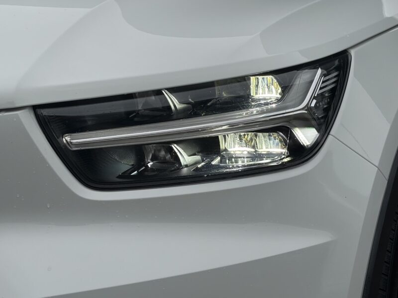 Volvo XC40 - Foto 5