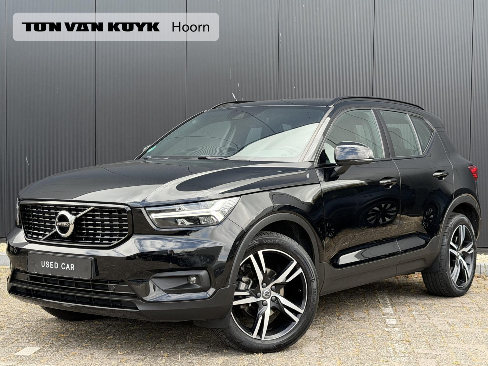 Volvo XC40 - Foto 1