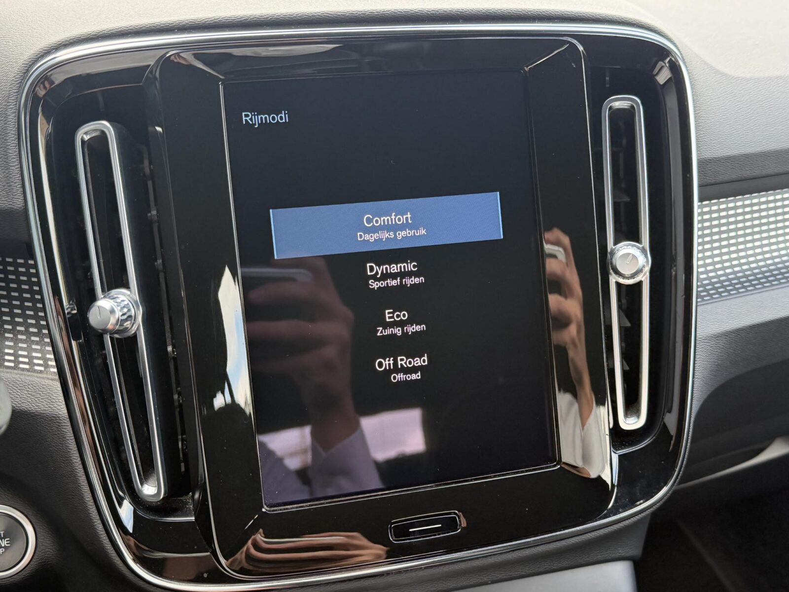 Volvo XC40 - Foto 10
