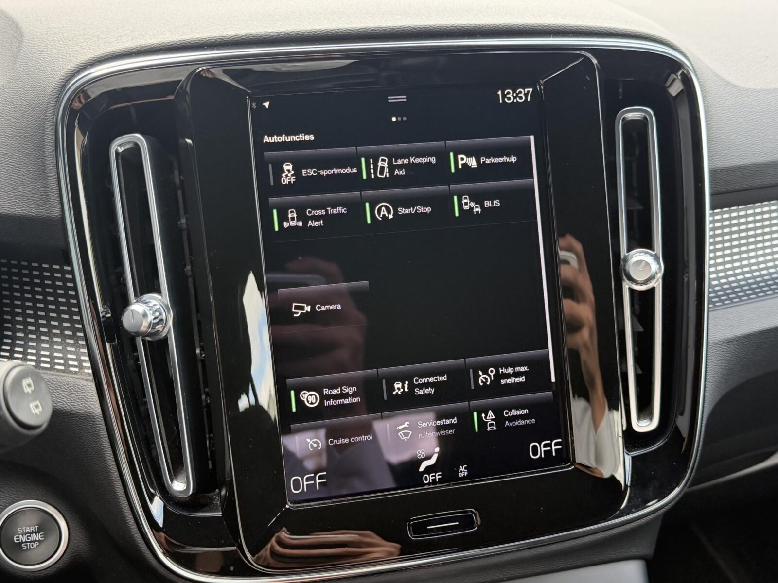 Volvo XC40 - Foto 11