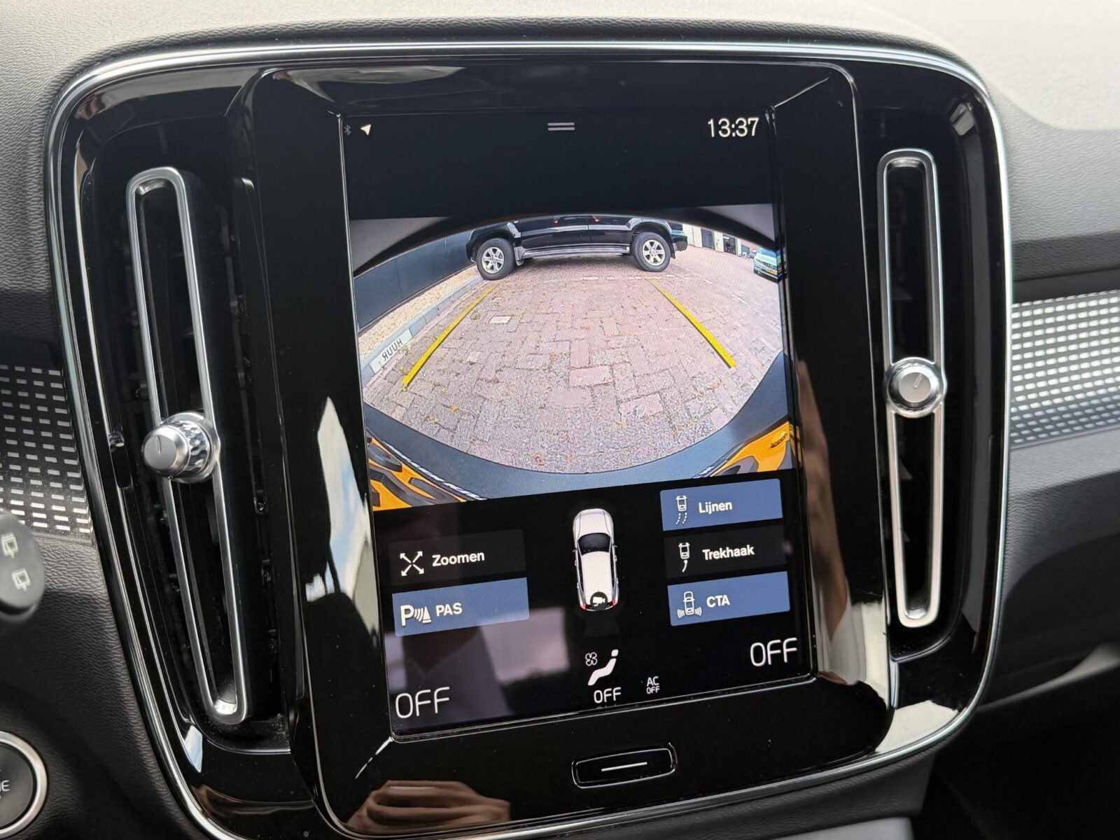 Volvo XC40 - Foto 9