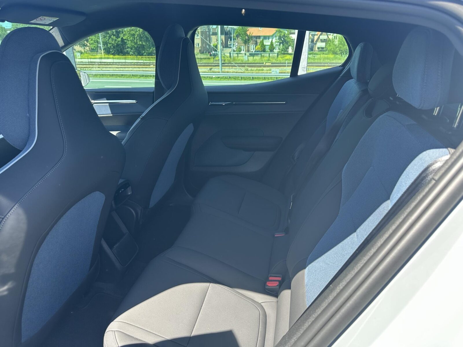 Volvo EX30 - Foto 9