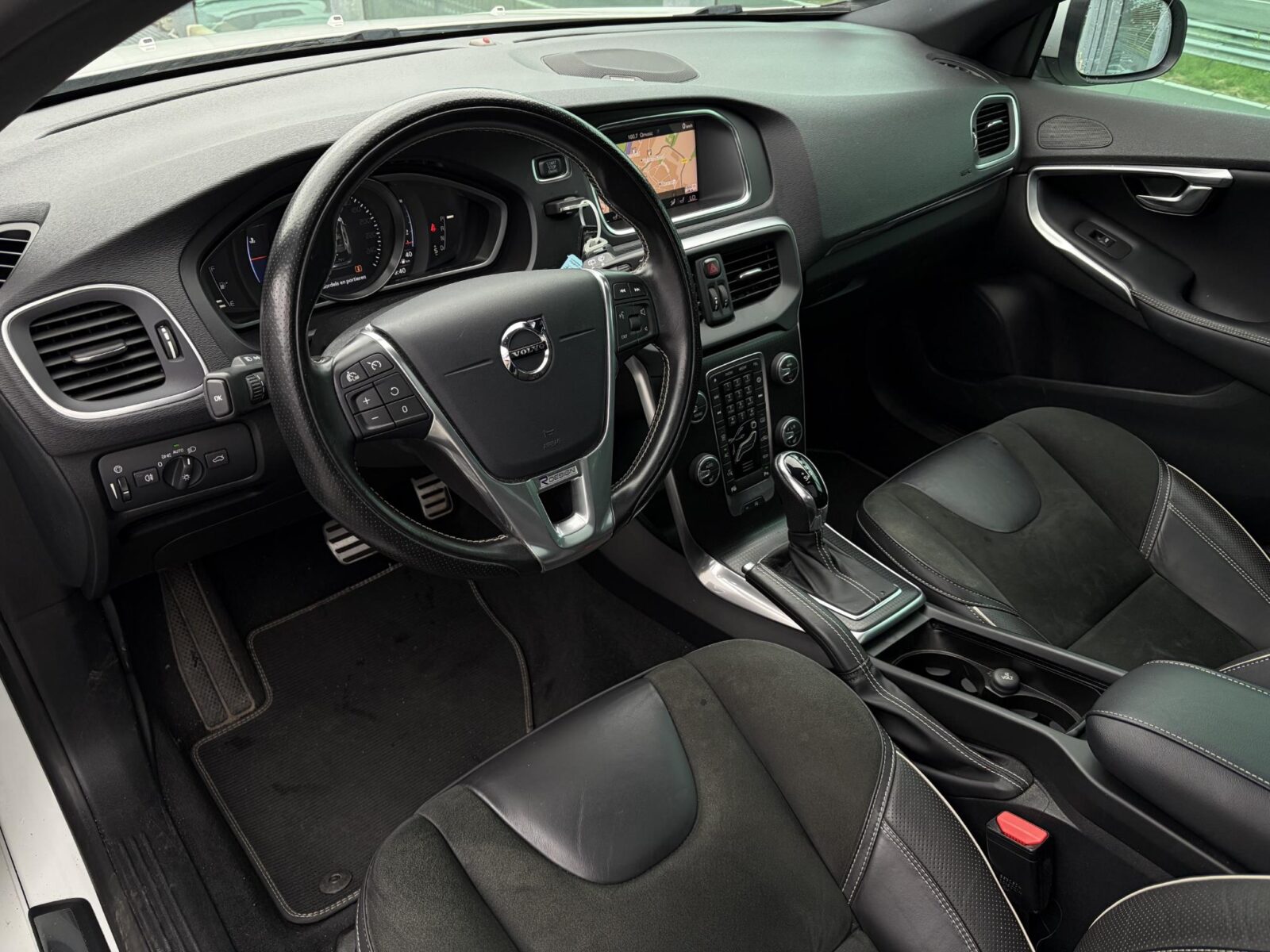 Volvo V40 - Foto 5