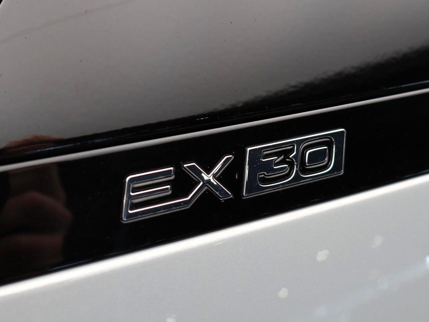 Volvo EX30 - Foto 10