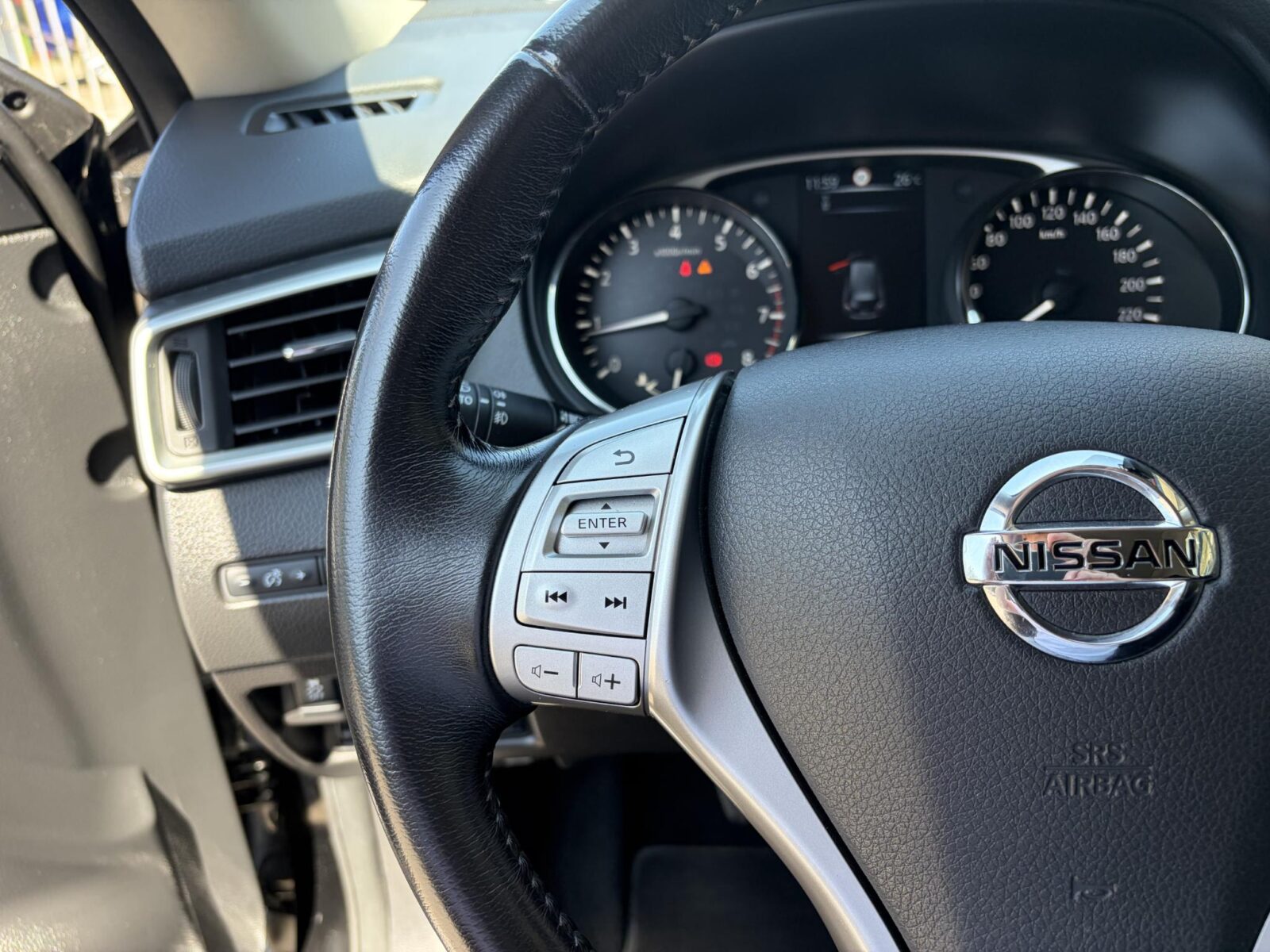 Nissan X-Trail - Foto 16