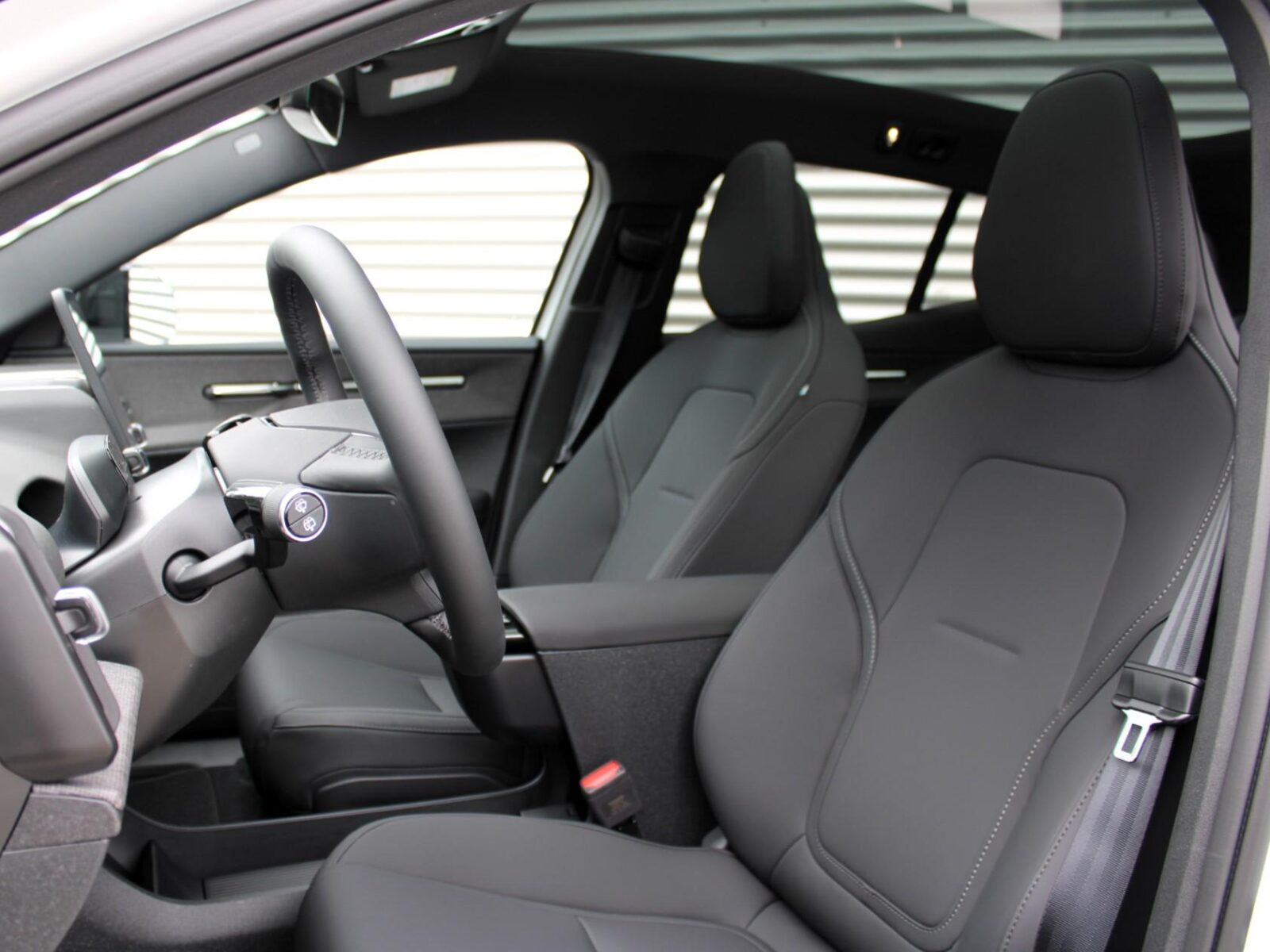 Volvo EX30 - Foto 12
