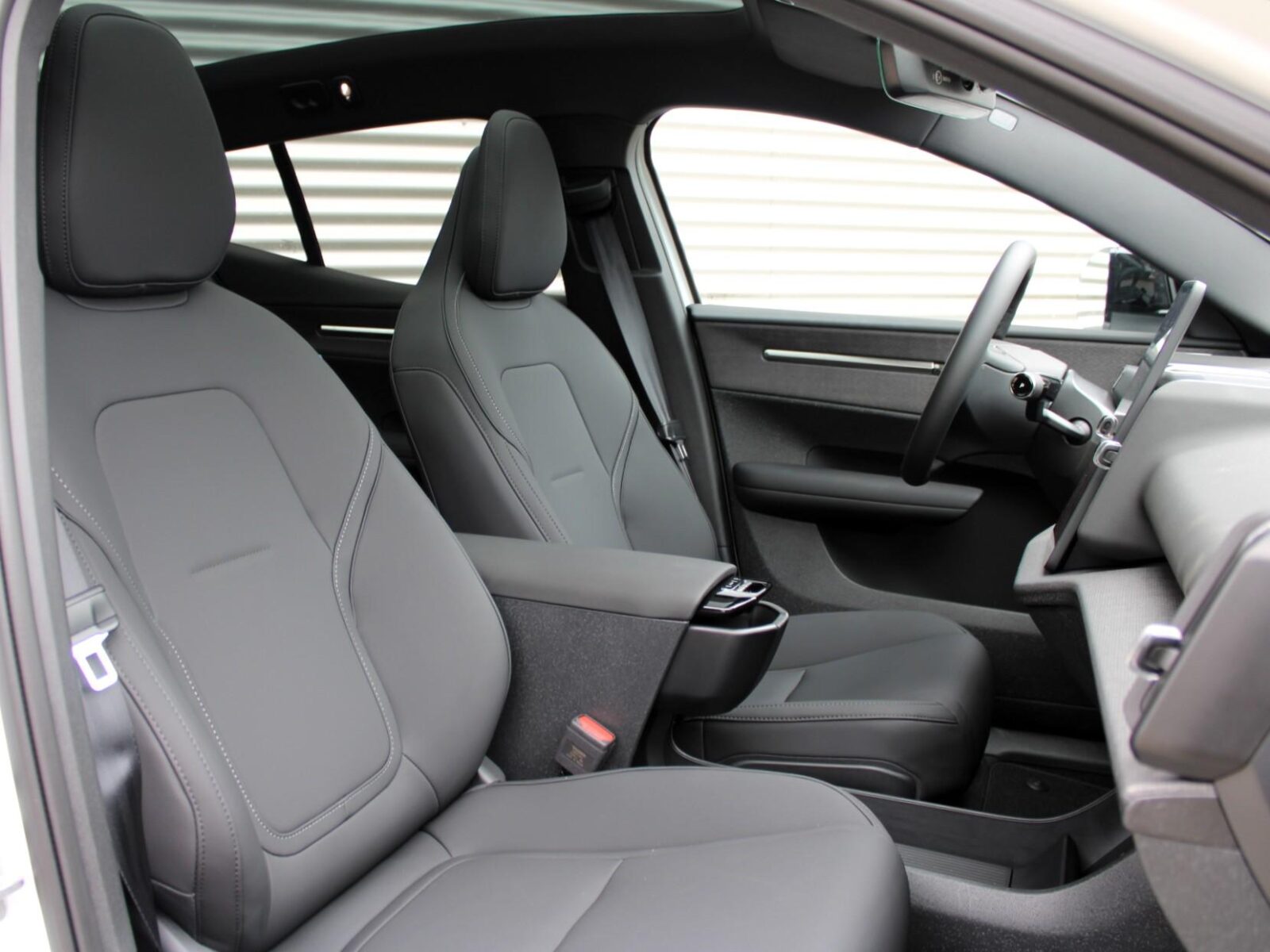 Volvo EX30 - Foto 16