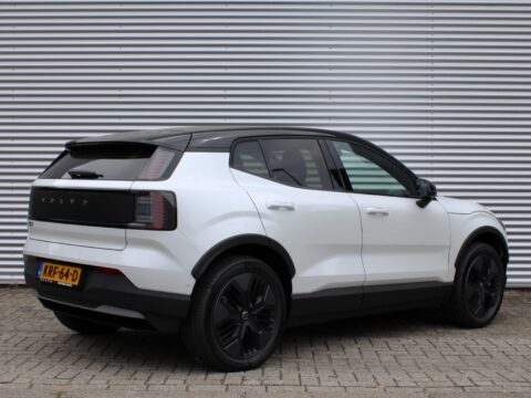 Volvo EX30 Cross Country P5 Long Range Ultra