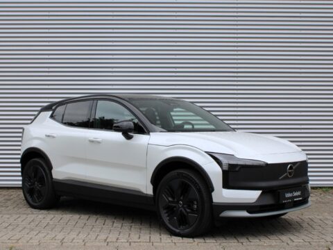 Volvo EX30 Cross Country P5 Long Range Ultra