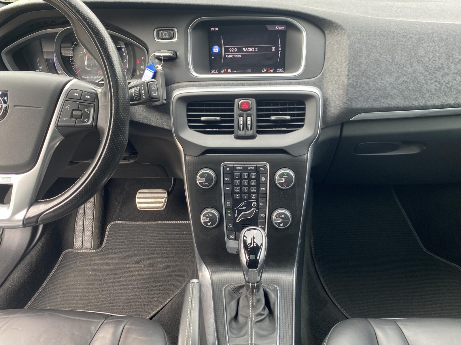 Volvo V40 - Foto 22