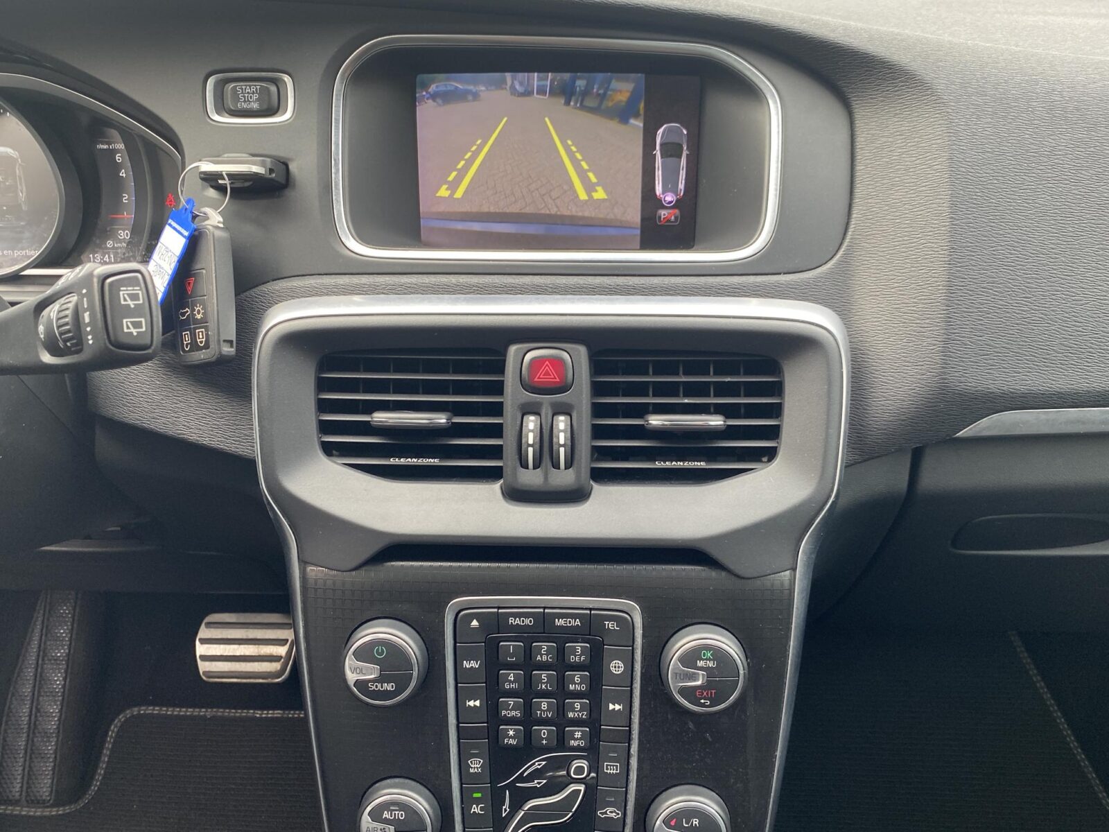 Volvo V40 - Foto 25