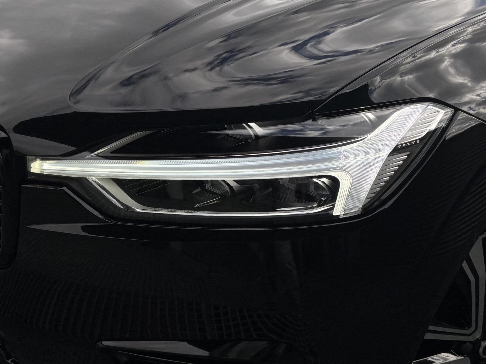 Volvo XC60 - Foto 12