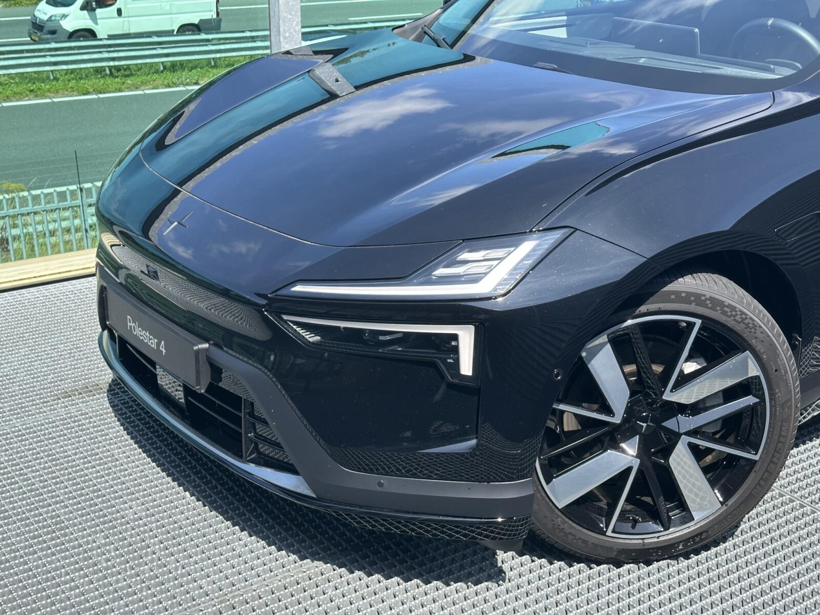 Polestar 4 - Foto 13