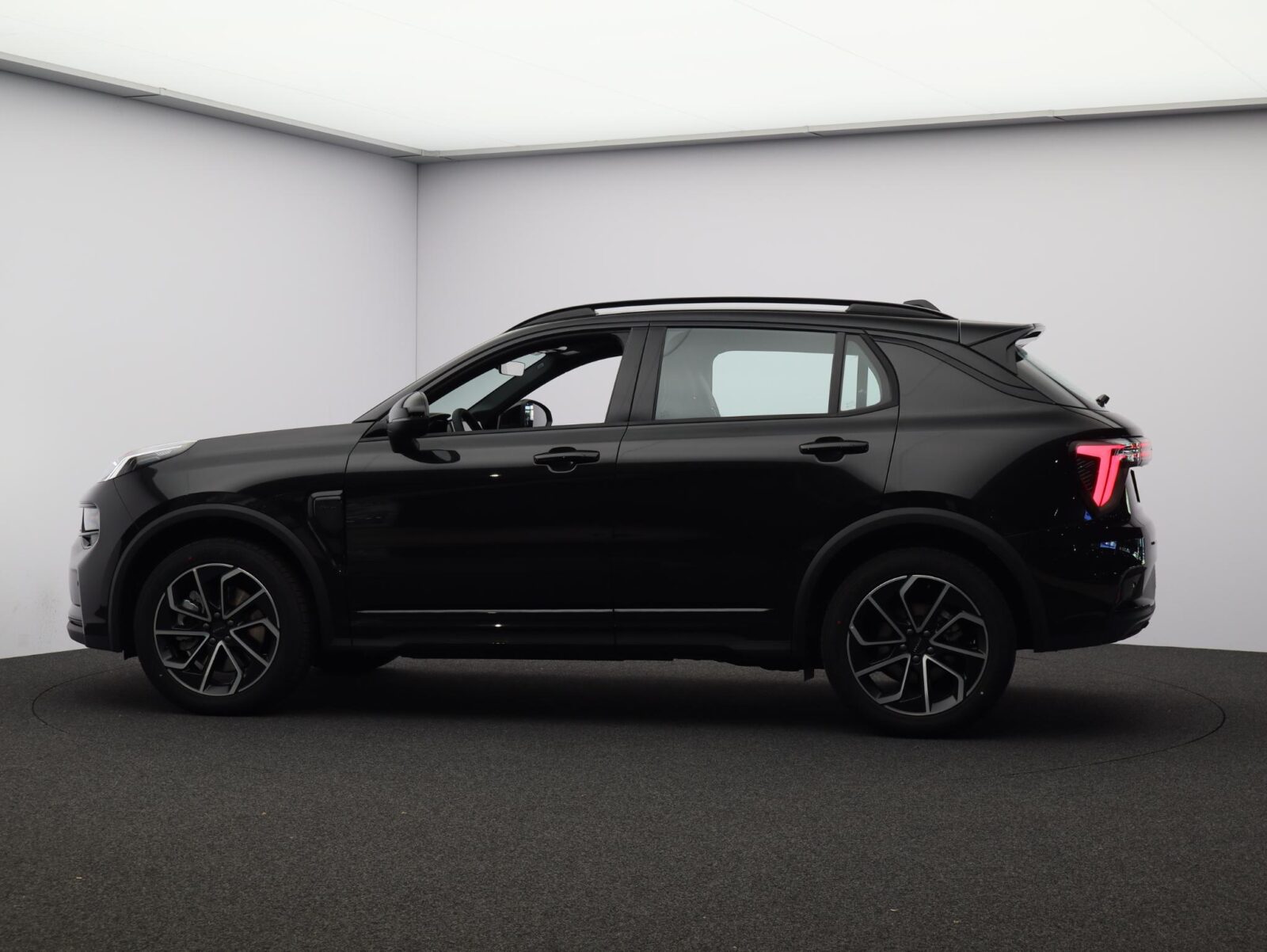 Lynk & Co 01 - Foto 32
