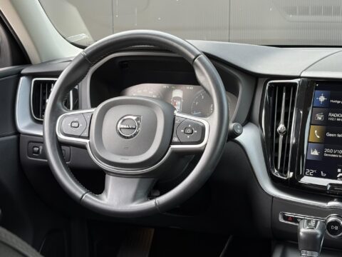 Volvo XC60 2.0 T5 Momentum