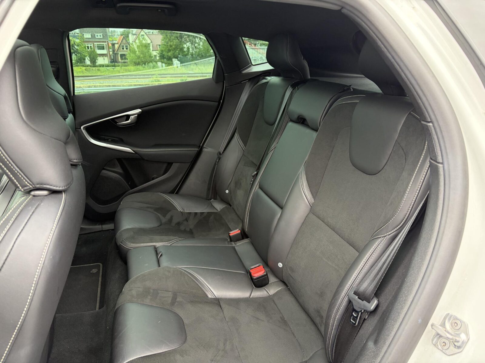 Volvo V40 - Foto 10