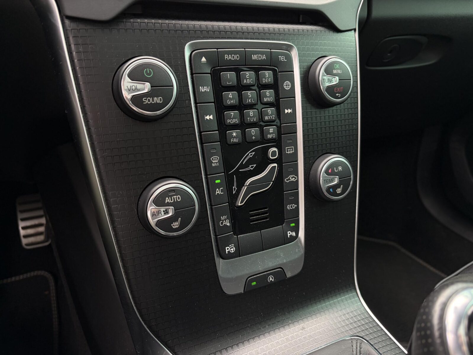 Volvo V40 - Foto 18