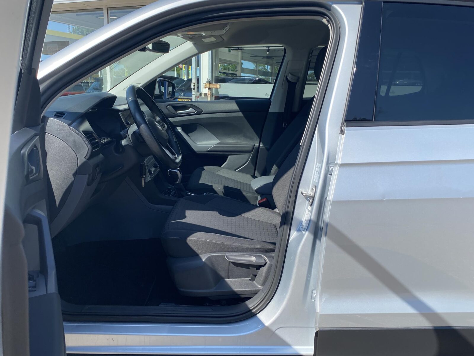 Volkswagen T-Cross - Foto 11