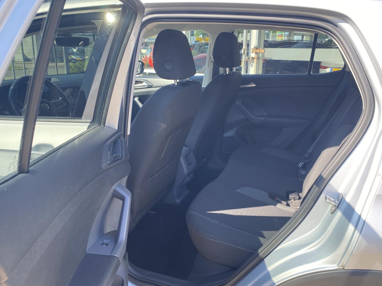 Volkswagen T-Cross - Foto 13