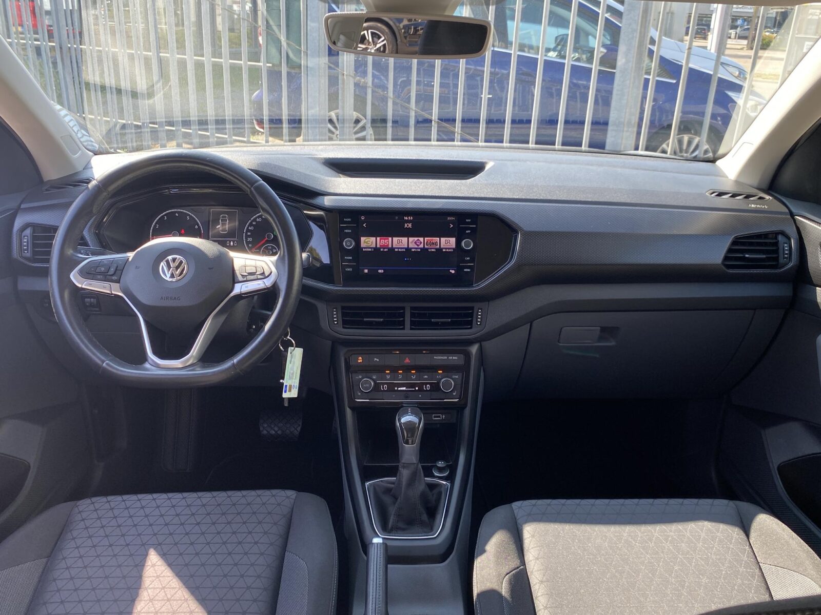 Volkswagen T-Cross - Foto 14