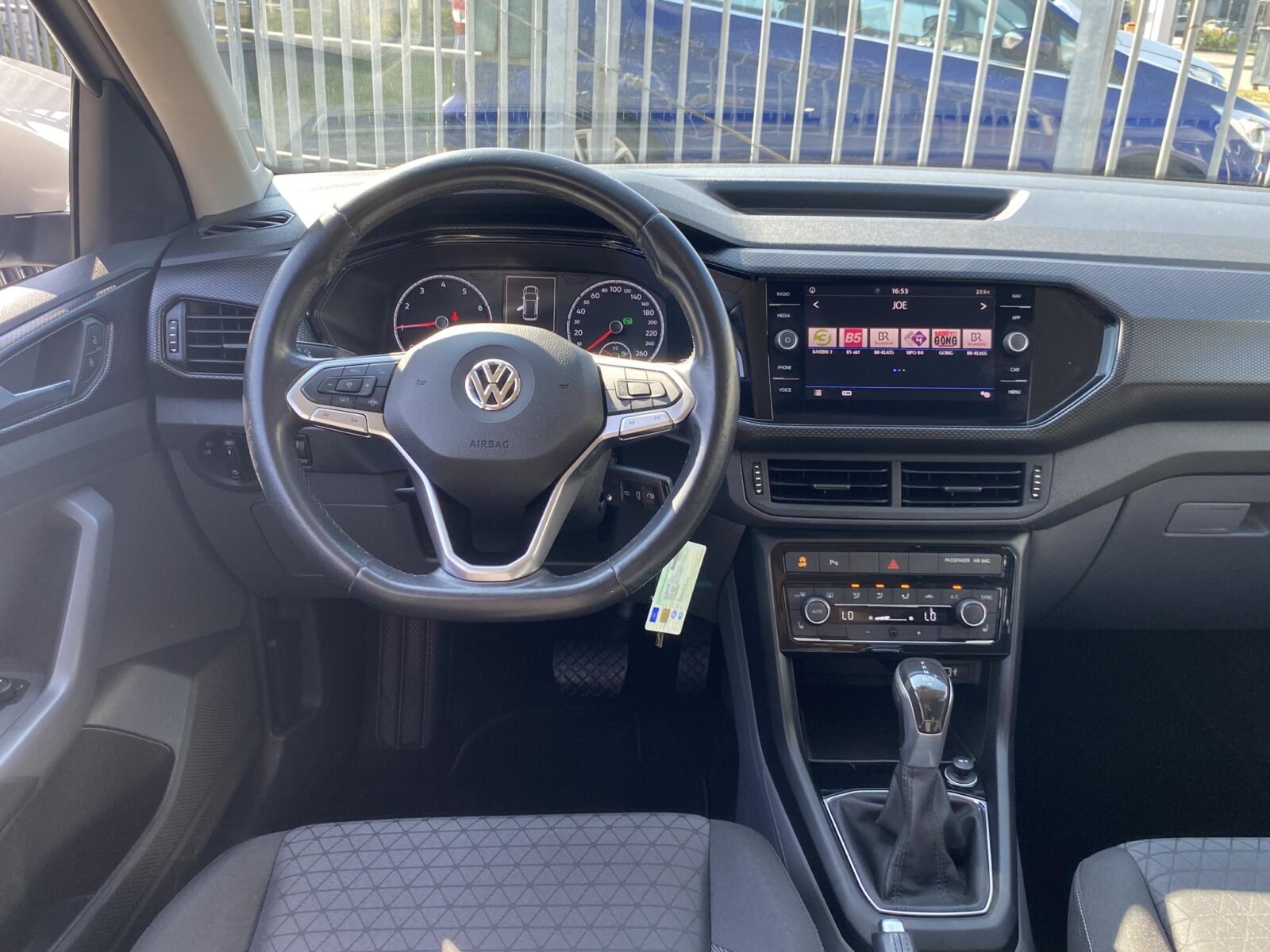 Volkswagen T-Cross - Foto 15