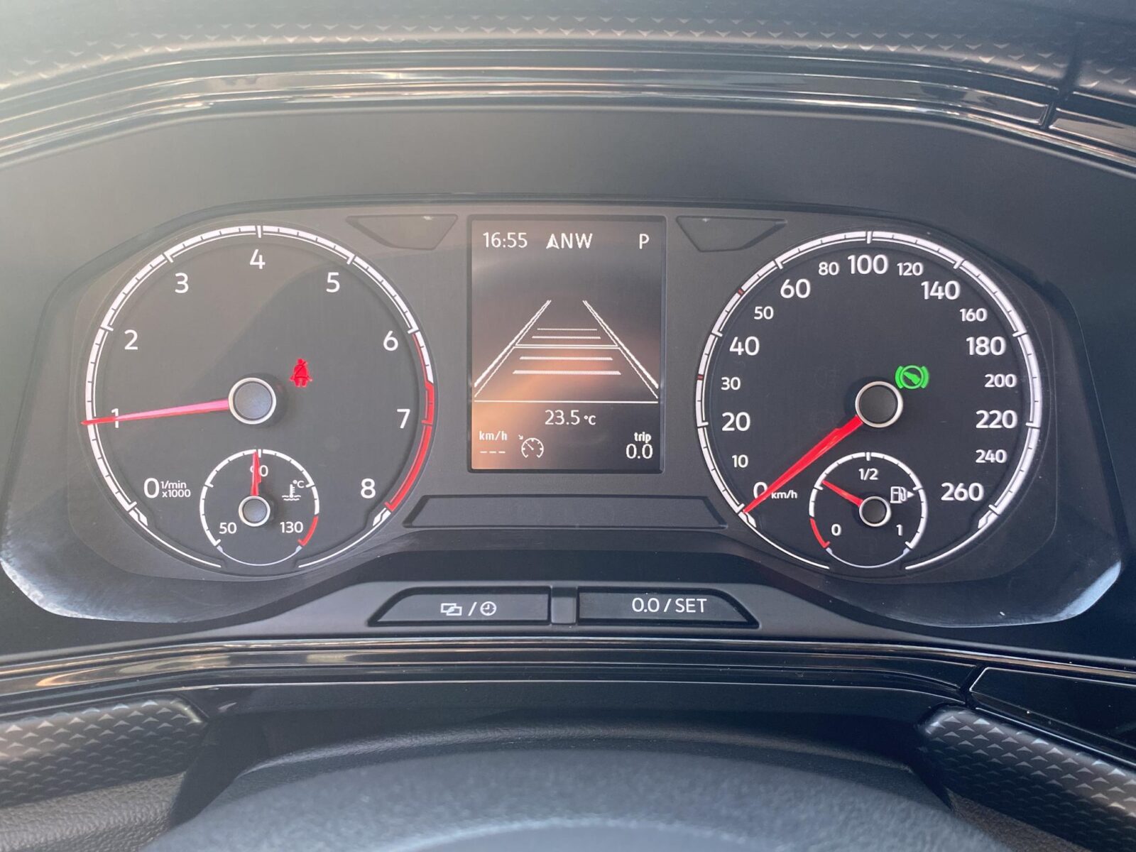 Volkswagen T-Cross - Foto 17
