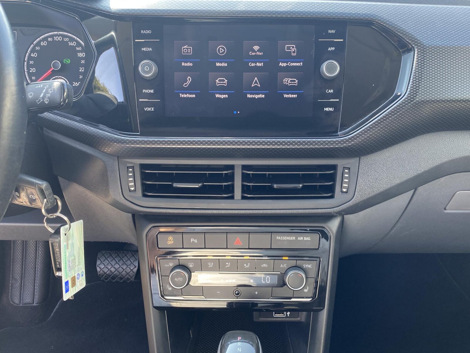 Volkswagen T-Cross - Foto 23