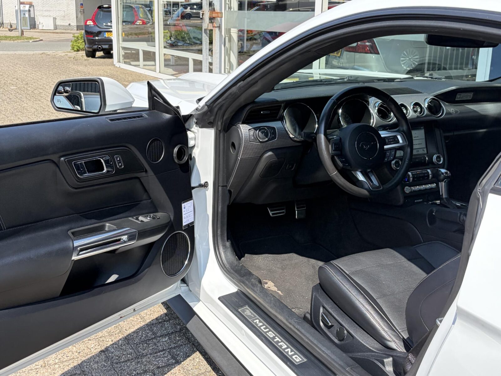 Ford Mustang - Foto 11
