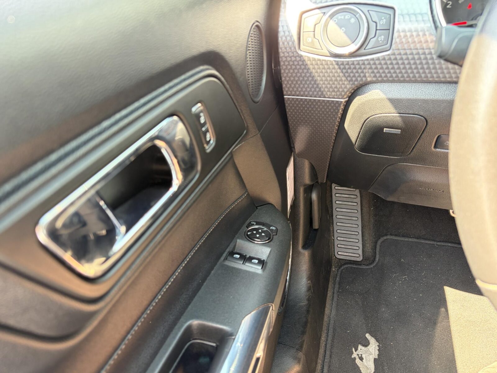 Ford Mustang - Foto 27