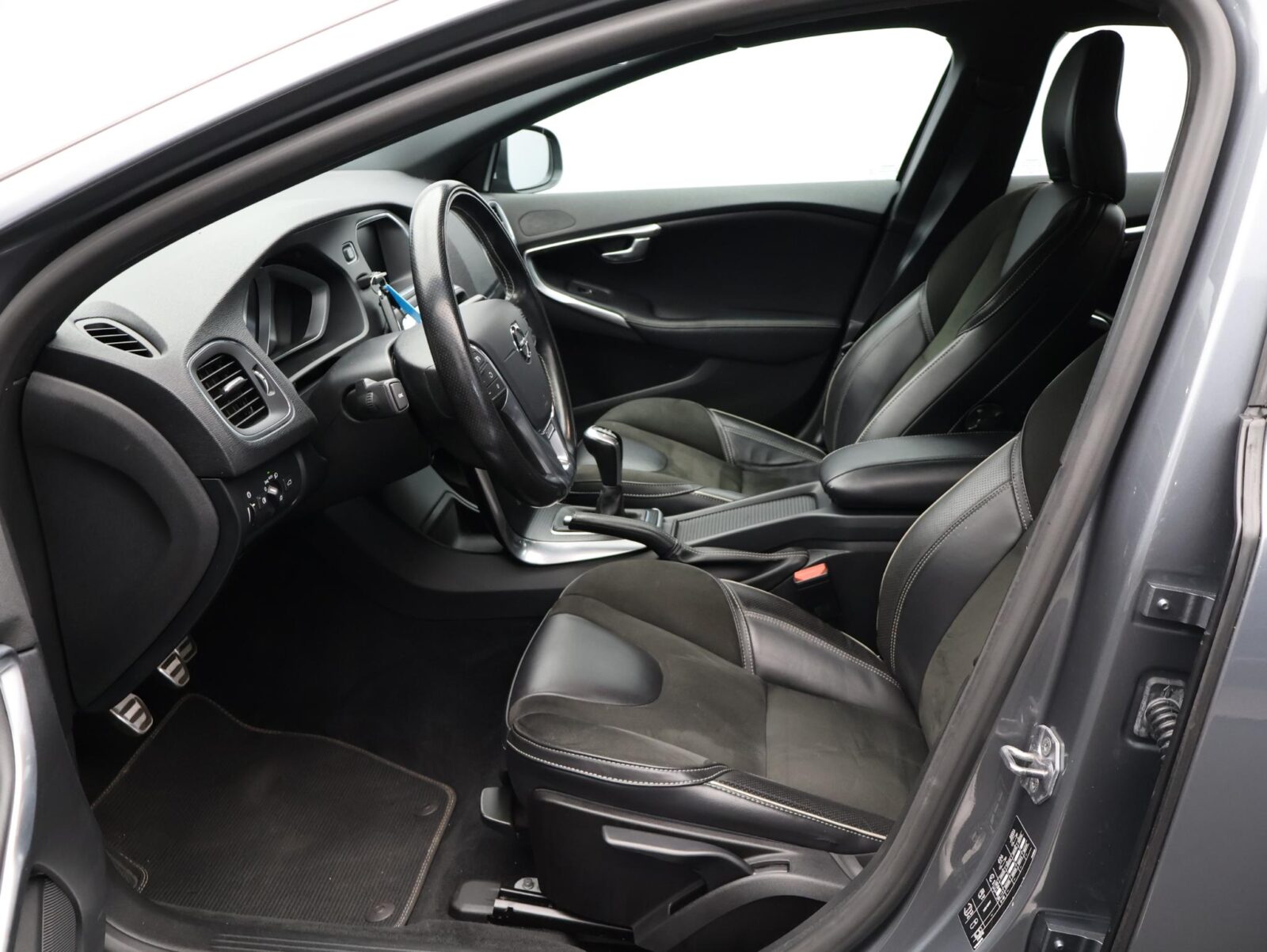 Volvo V40 - Foto 5