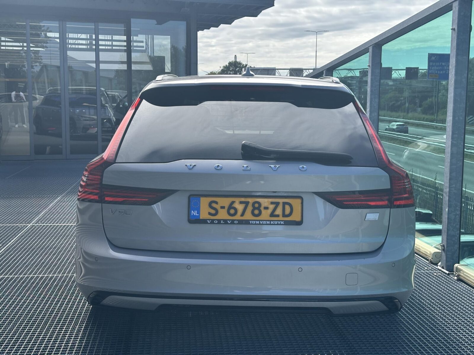 Volvo V90 - Foto 12
